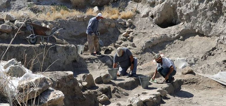 Yozgat'ta 5 bin 500 yıllık Çadır Höyük'te kazı çalışmaları başladı