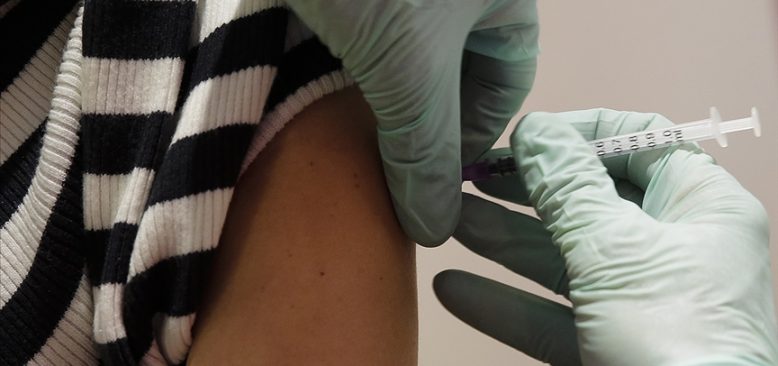 Almanya`da binlerce kişiye Kovid-19 aşısı yerine tuzlu su enjekte edildiği ortaya çıktı