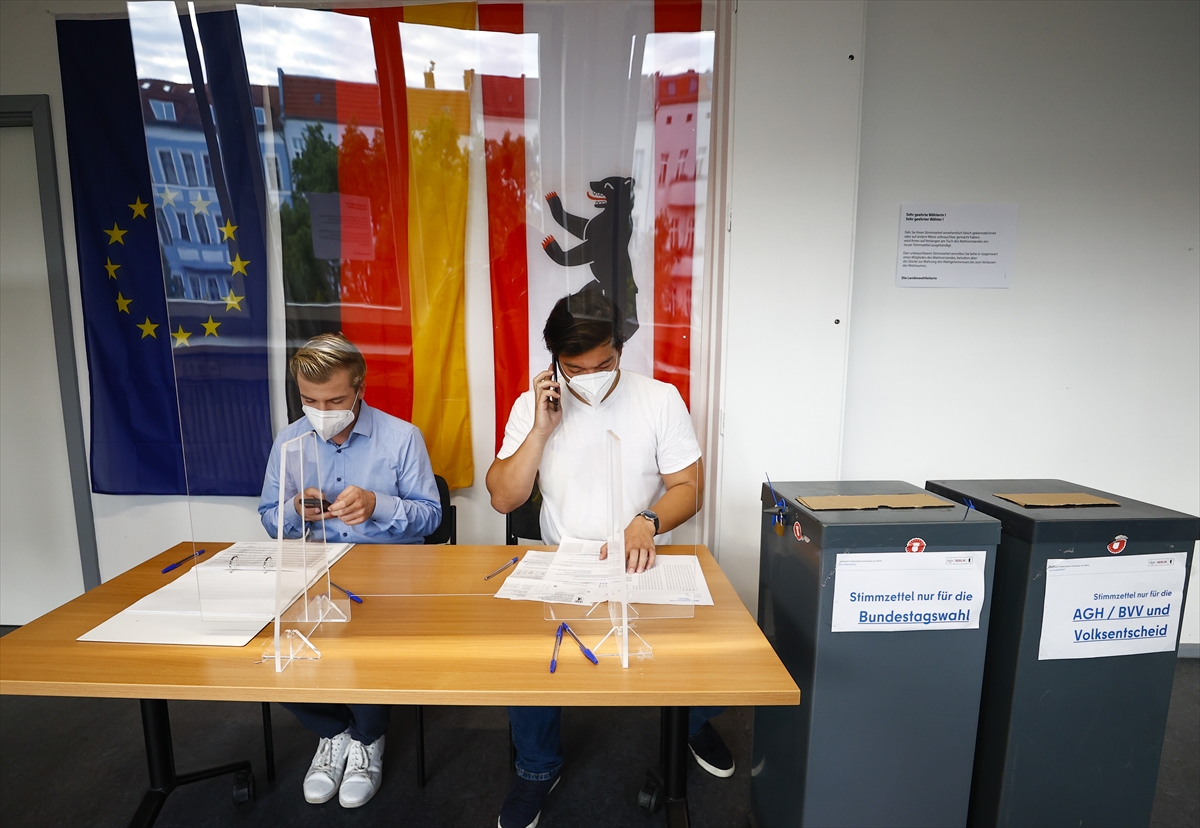 Almanya’da SPD, Yeşiller ve Hür Demokratlarla koalisyon istiyor