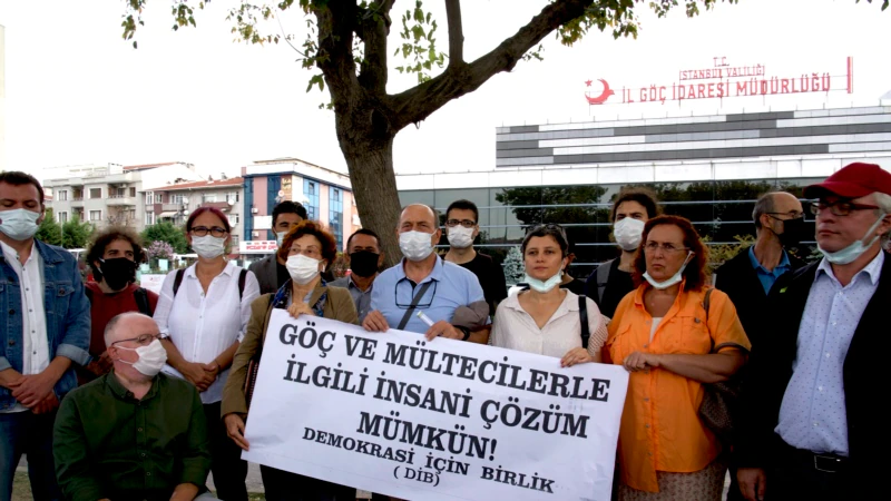 “Göçmen ve Mültecilerle İlgili İnsani Çözüm Mümkün”