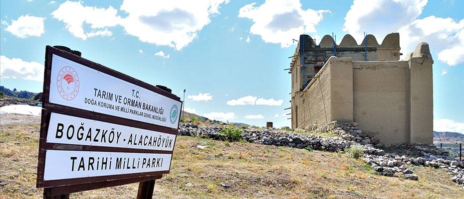 Hattuşa'daki örnek Hitit surları her yıl zorlu kış şartlarına hazırlanıyor