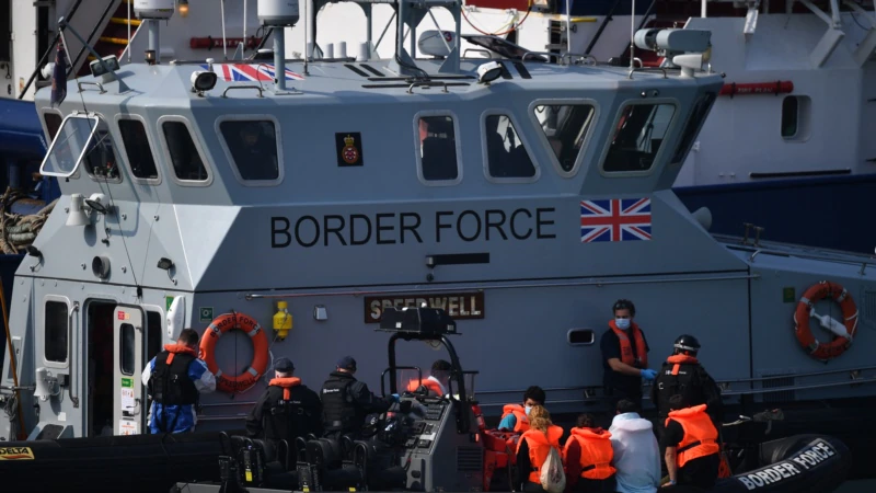 İngiltere Göçmen Botlarını Fransa’ya Yönlendirecek
