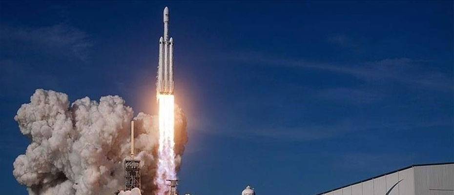 SpaceX roketi 4 özel yolcuyu dünyanın çevresinde 3 gün gezdirecek