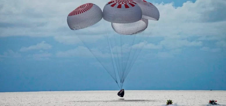 SpaceX'in Uzay Yolcuları Dünya'ya Döndü