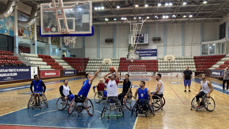 Tekerlekli Sandalyedeki Hayatlar Basketbolla Değişti