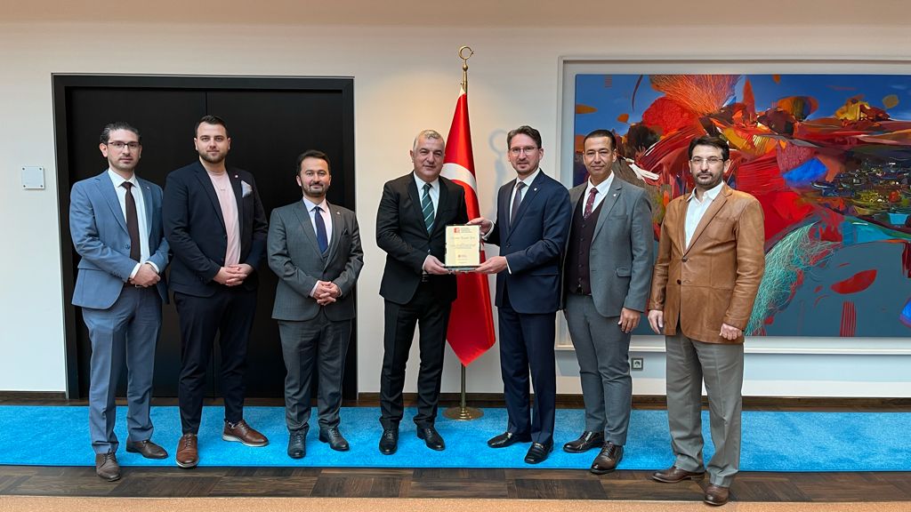 NETU Berlin Yönetiminden Büyükelçi Ahmet Başar Şen’e ziyaret