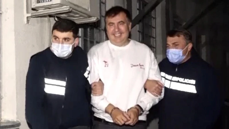 Gürcistan’a Dönen Saakaşvili Gözaltında 