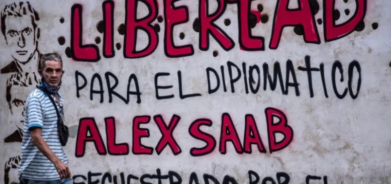 Maduro Muhalefetle Görüşmeyi Askıya Aldı