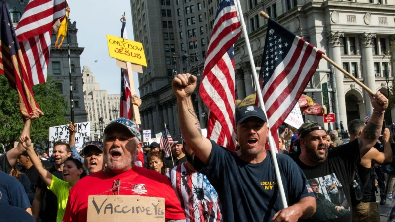 New York’ta Zorunlu Aşı Kararı Protesto Edildi