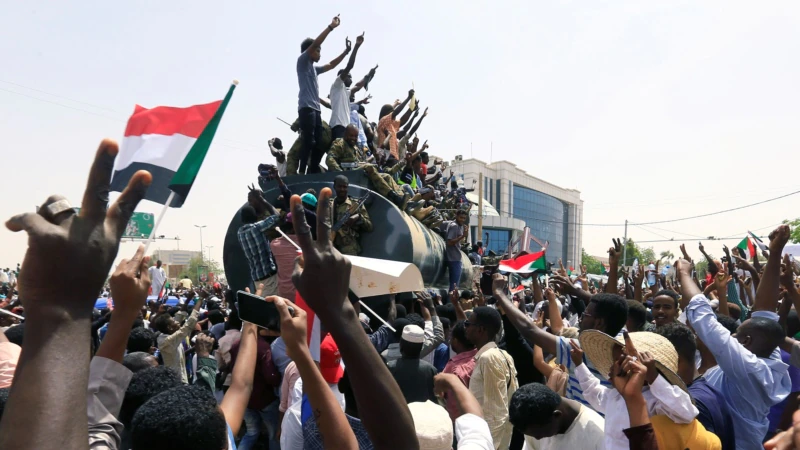 Sudan’da Askeri Darbe Girişimi