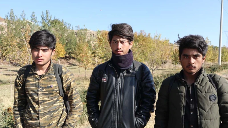 Afgan Sığınmacılar Yine Yollarda
