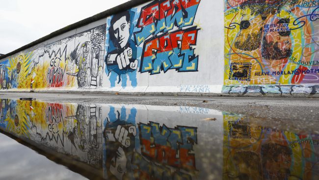 Berlin Duvarı'nın yıkılışının 32. yıl dönümü