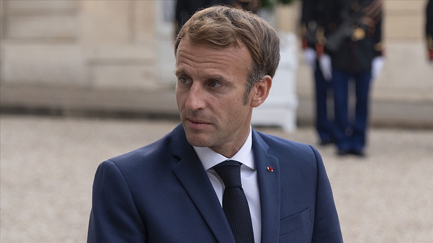 ‘Macron istifa’ diyen kişi psikiyatri servisine yatırıldı