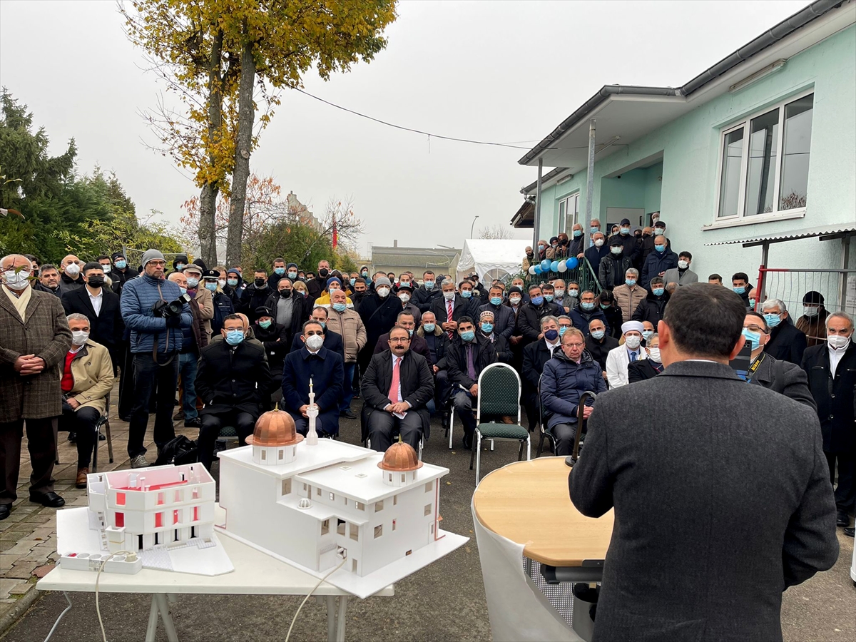 Almanya’da bir Cami’nin daha temeli atıldı