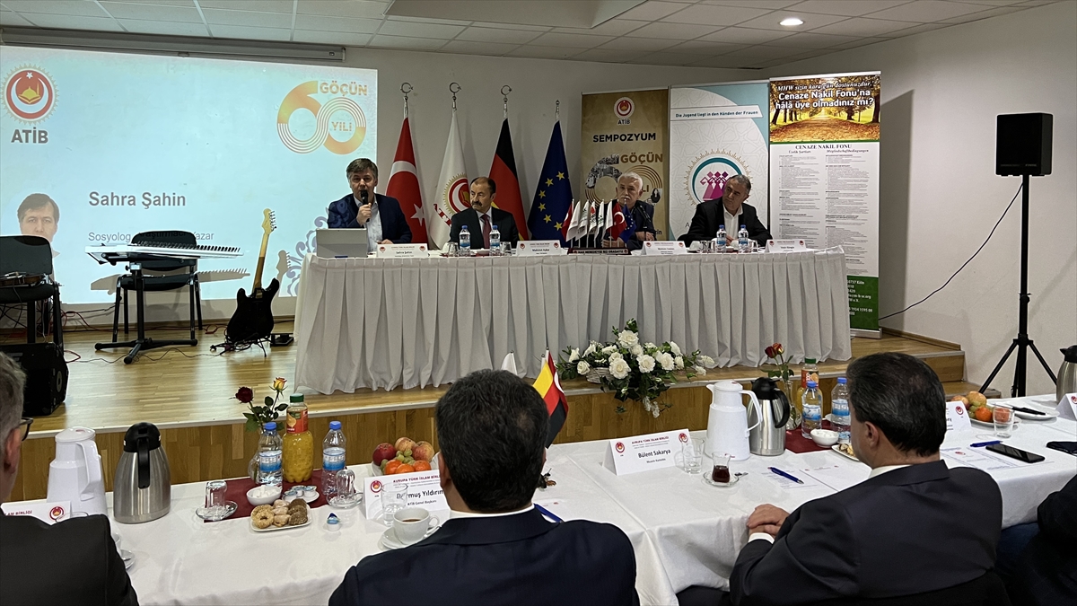 Köln`de "Göçün 60. Yılı Sempozyumu" düzenlendi