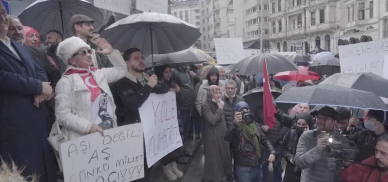 Aşı Karşıtlarından İstanbul’da Protesto 