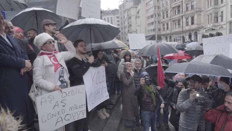 Aşı Karşıtlarından İstanbul’da Protesto 