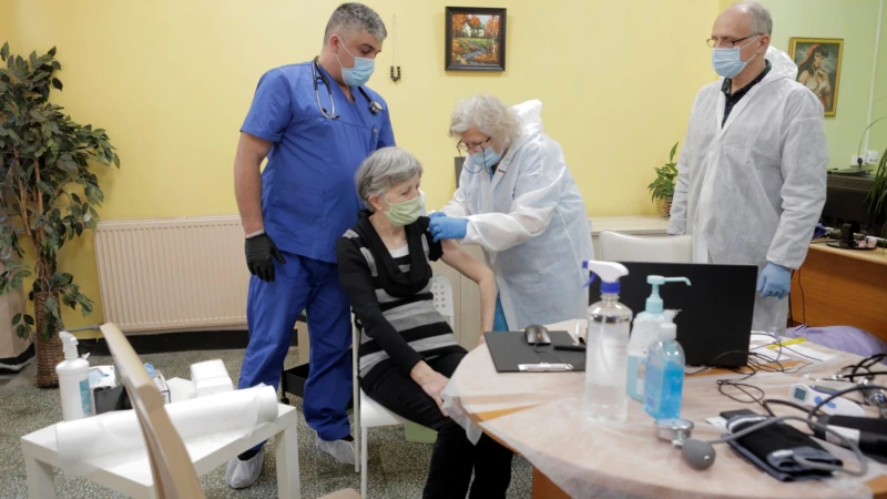 Bulgaristan’da COVID-19 Aşısı Yaptıran Emeklilere Ek Ödeme