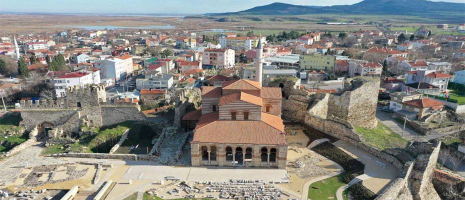 ‘Enez Ayasofyası’ olarak bilinen tarihi cami 56 yıl sonra ibadete açılıyor