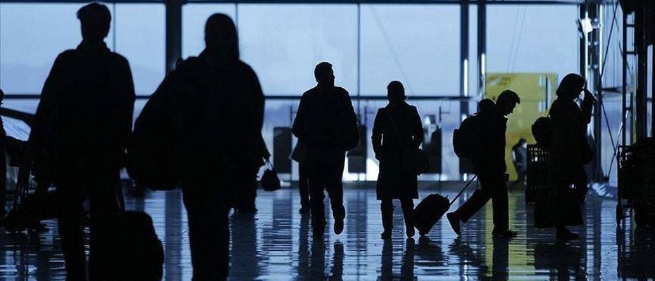 Fransa, İngiltere’den gelen yolculara ‘seyahat kısıtlaması’ getirdi