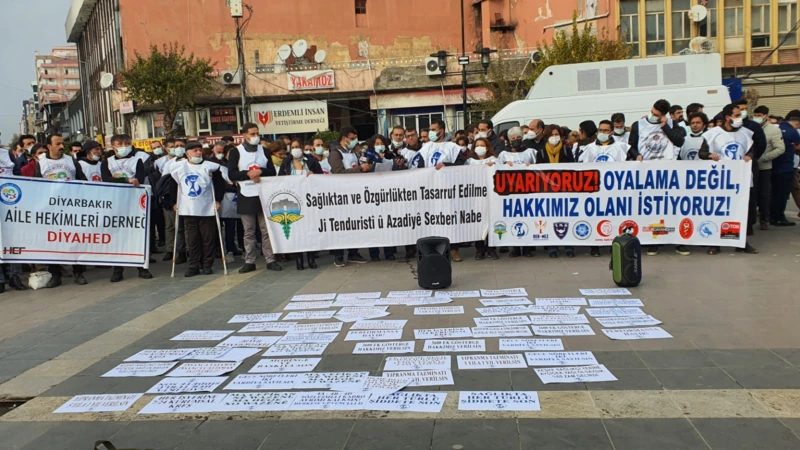 Sağlık Çalışanları Diyarbakır’da Grevdeydi