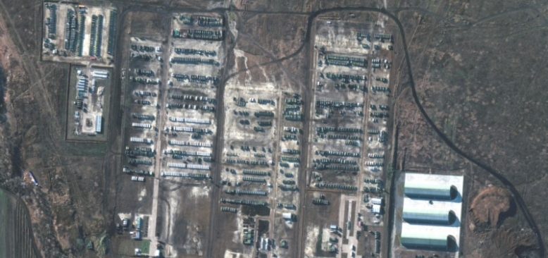 Sınırdaki Rus Askeri Yığınağı Uydu Görüntülerinde