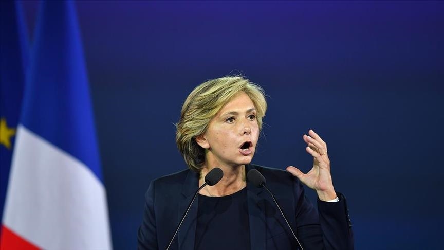 Fransa'da merkez sağ partinin cumhurbaşkanı adayı Valerie Pecresse oldu