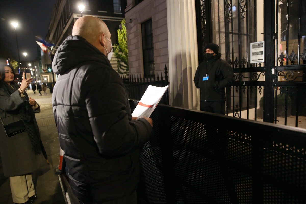 Londra'da Çin'e soykırım protestosu