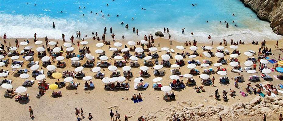 Antalya 2021 yılında 9 milyon 94 bin turist ağırladı