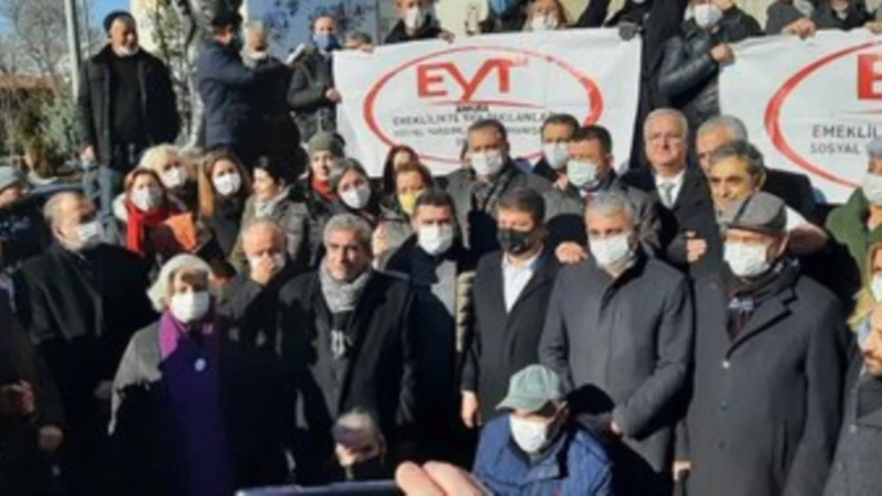 Emeklilikte Yaşa Takılanlardan Protesto