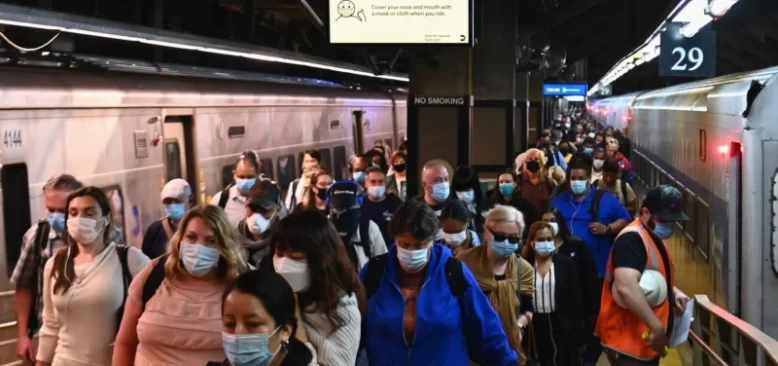 New York Metrosuna Omicron Varyantı Engeli