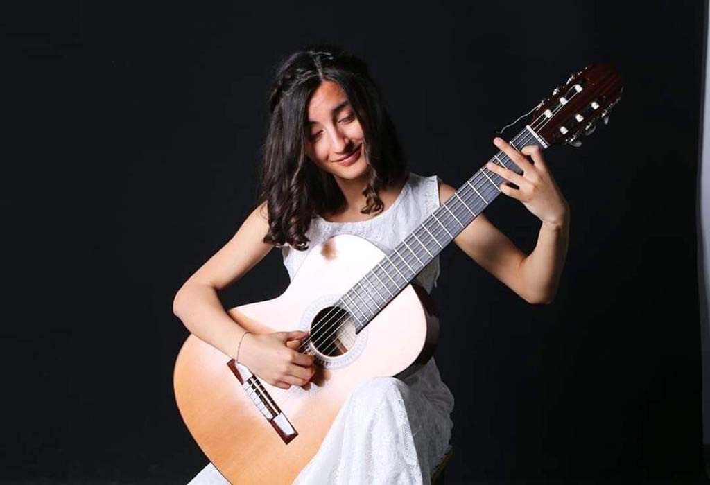 Gitarist Ebru Beş Berlin`e yerleşmeye karar verdi