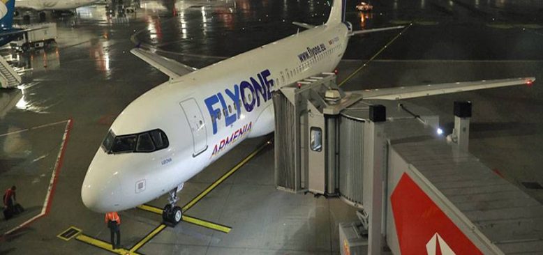 Ermenistan'dan kalkan FlyOne'ın uçağı İstanbul'a indi