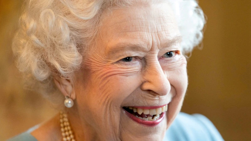 İngiltere Kraliçesi COVID’i Hafif Atlatıyor 