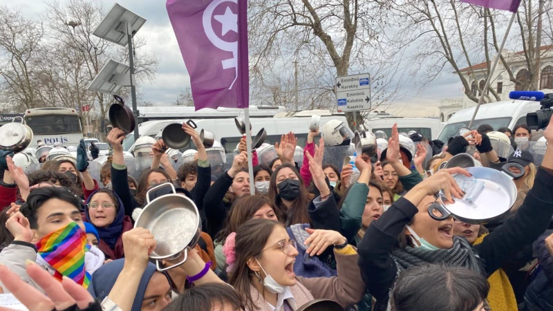 Kadınlar Hayat Pahalılığını Protesto Etti