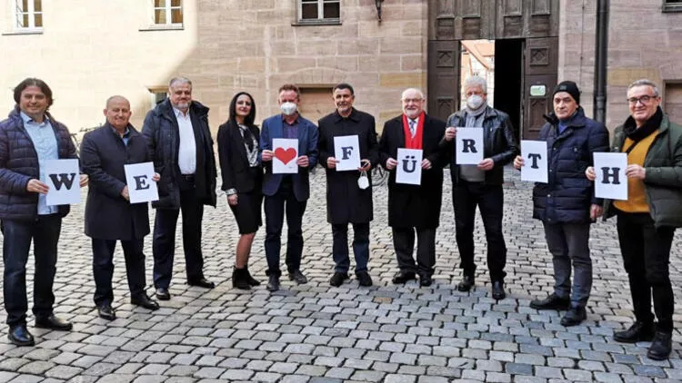 Türk Toplumundan, Fürth Belediye Başkanı’na ‘Geçmiş olsun’ ziyareti