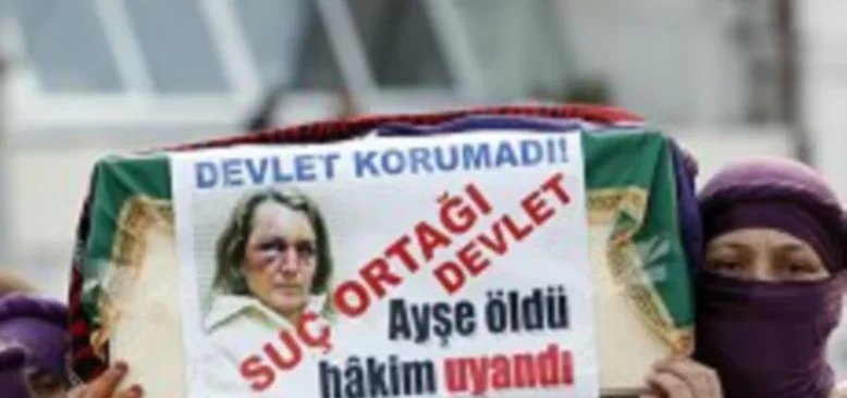 “Türkiye’de 2021 Yılında Erkekler 339 Kadını Öldürdü”