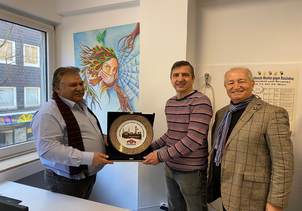 Mehmet Akbulut'a Ankaralılar Derneği ödül verdi