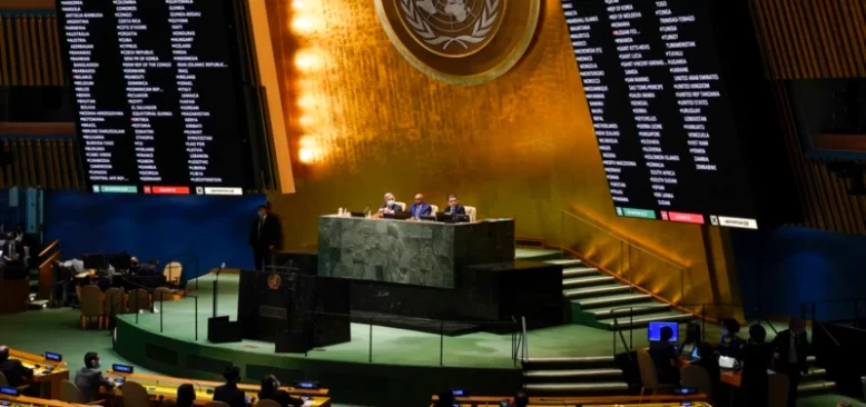 BM Genel Kurulu'nda Tarihi Ukrayna Kararı