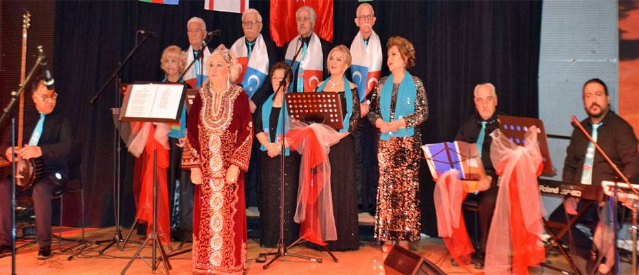 Çınar´ın Gölgesi´nde Türk Dünyası Konseri Müzik Ziyafeti Sundu