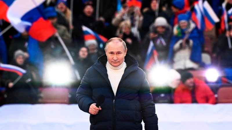 Putin’den Stadyum Mitingi: “Ukrayna’da Üstün Geleceğiz” 