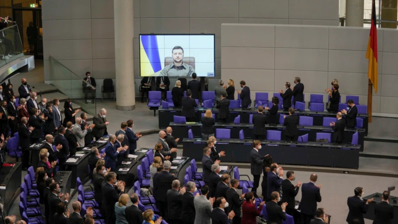 Zelenski’den Almanya Parlamentosu’na Ağır Eleştiriler