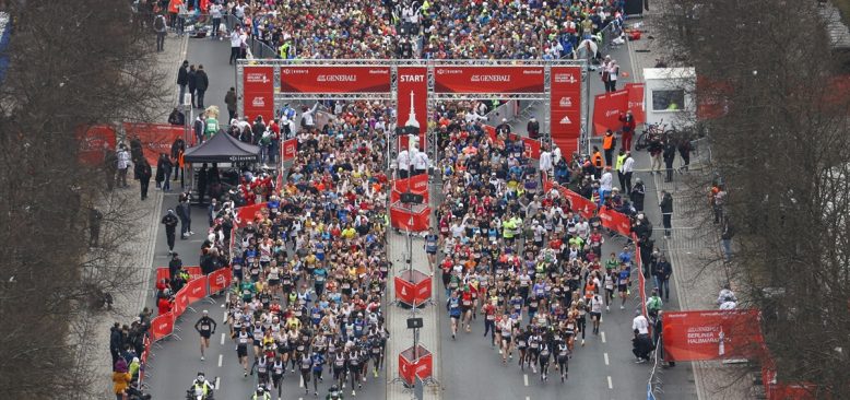 Genarali Berlin Yarı Maratonu koşuldu
