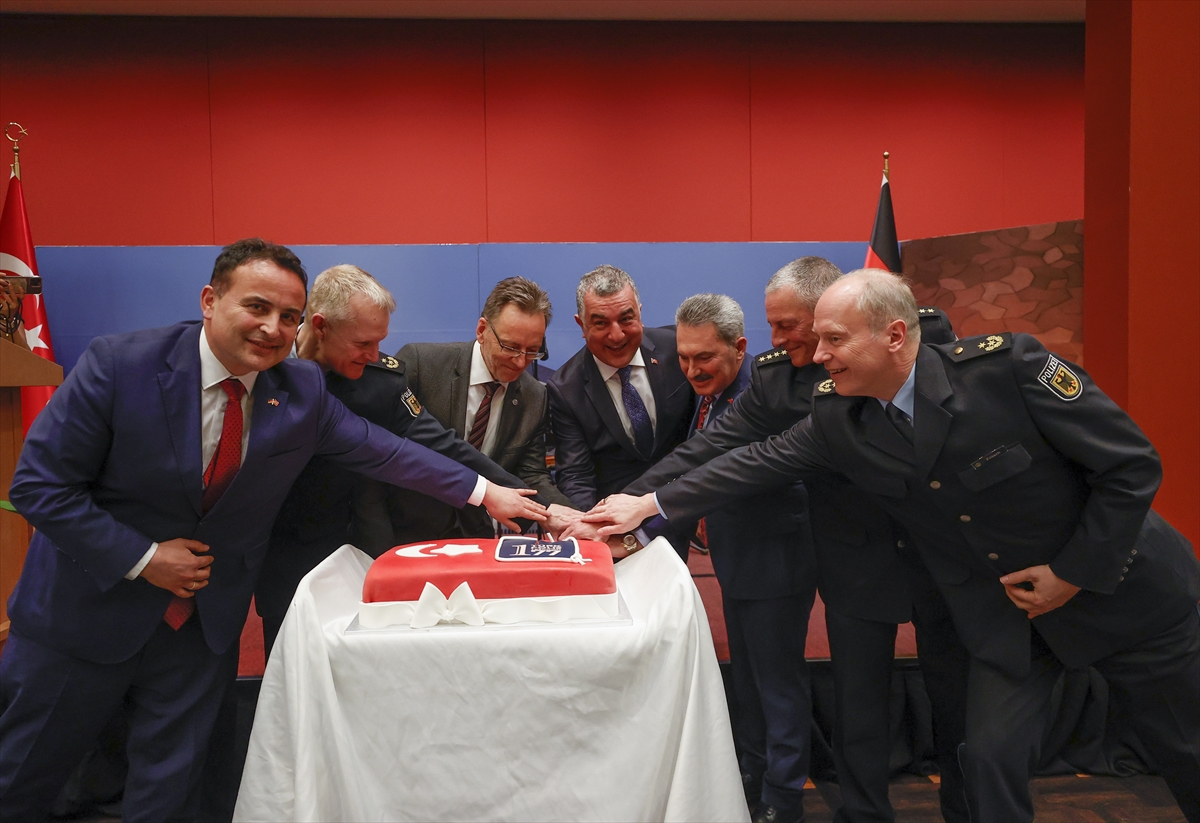 Polis Haftası nedeniyle Berlin Büyükelçiliğinde iftar verildi