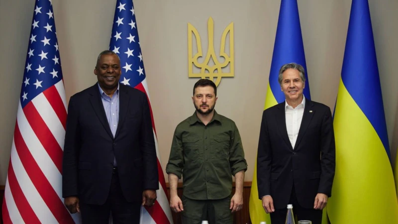 ABD’li Bakanlar Kiev’de Zelenski ile Görüştü