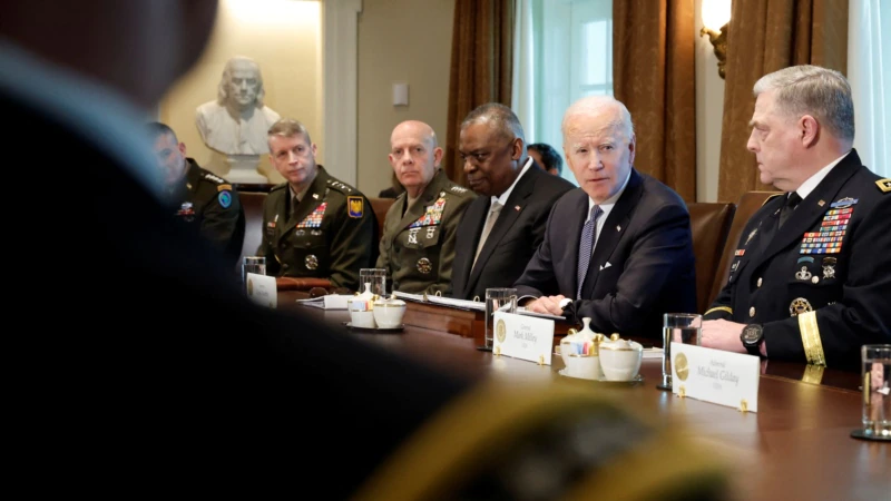Biden Beyaz Saray’da Askeri Liderleri Ağırladı