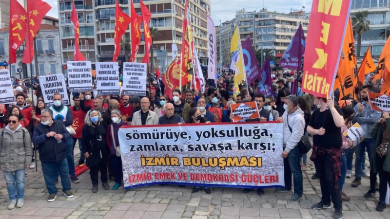 İzmir’de Zam Protestosu