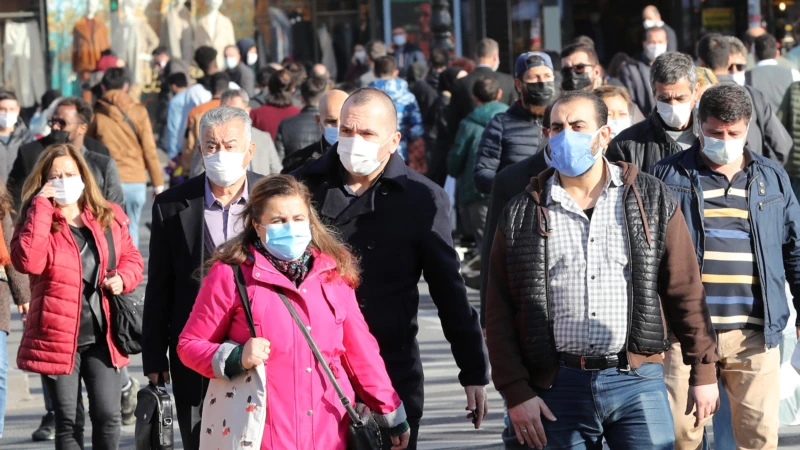 Kapalı Mekanlarda Maske Zorunluluğu Kalktı