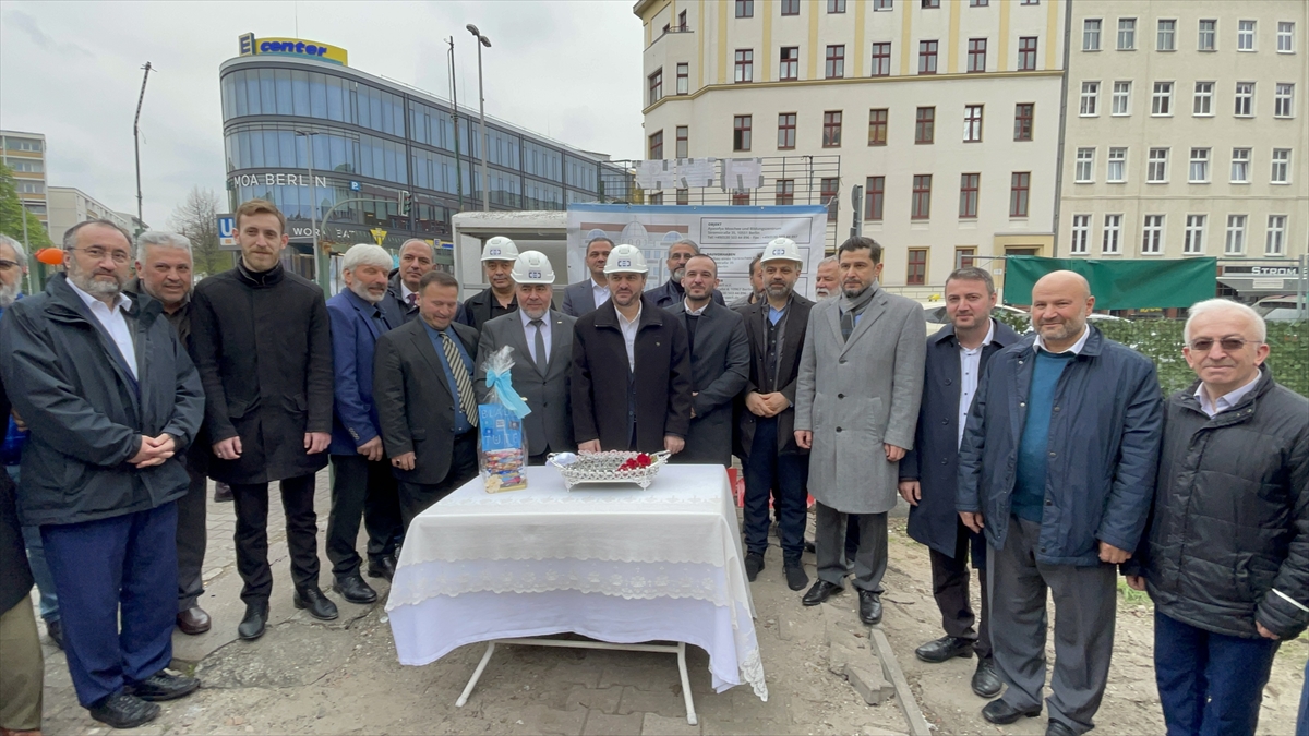 Berlin’de Ayasofya Cami ve Eğitim Merkezinin temeli atıldı