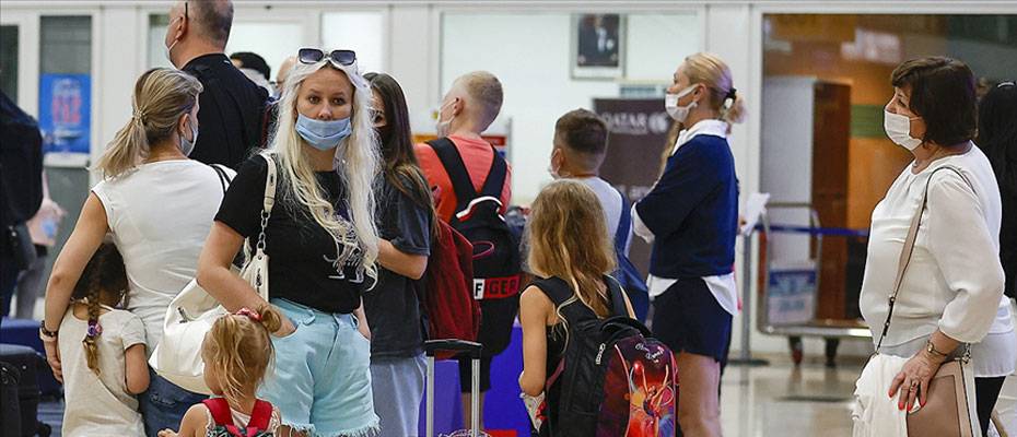 Antalya’ya 4 ayda 1 milyon 112 bin 383 turist geldi